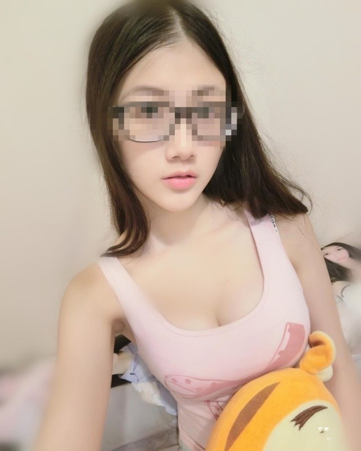 7787854.jpg